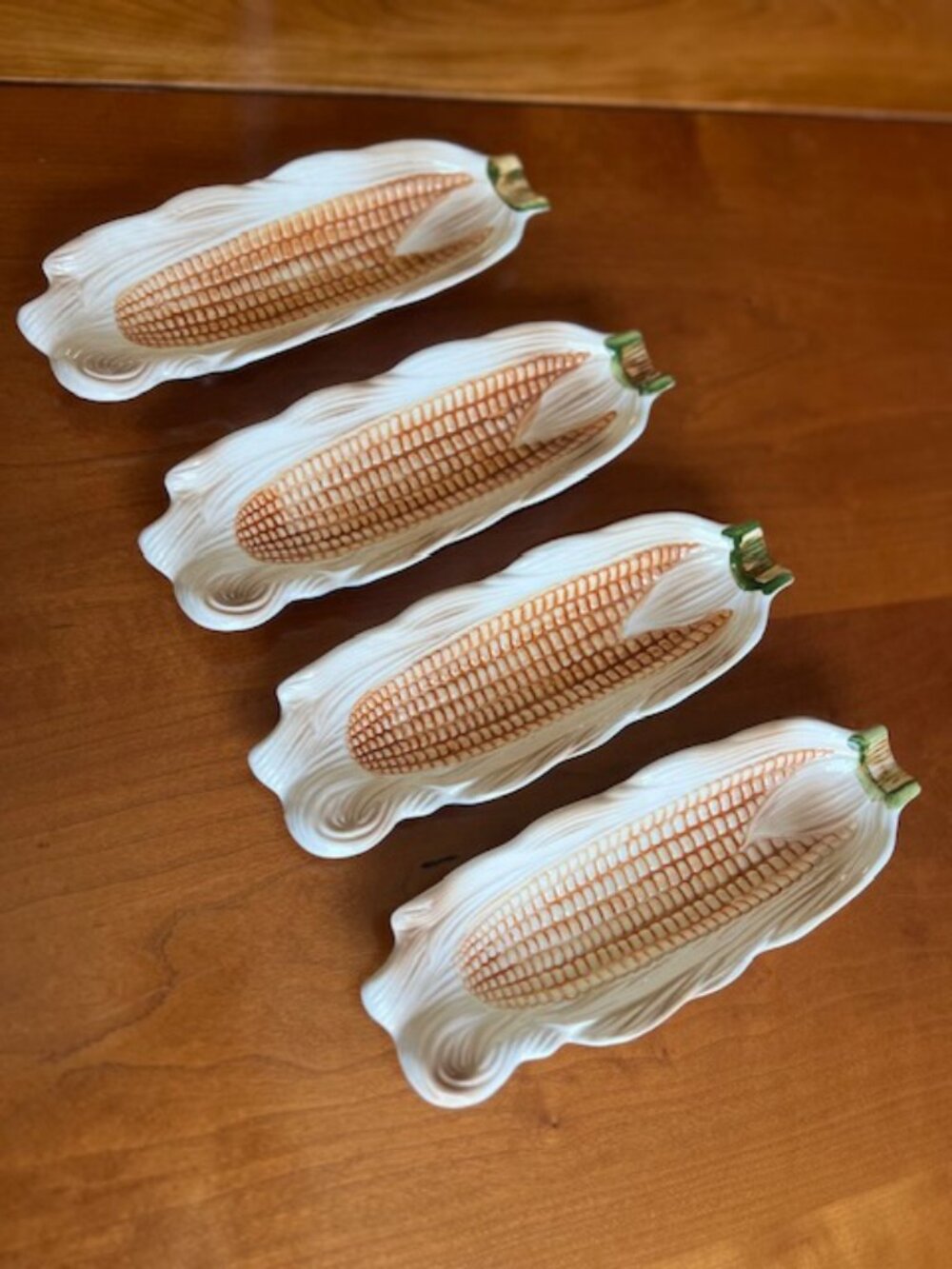 VINTAGE CERAMIC CORN ON THE COB SET OF 4 TRAYS/DISHES